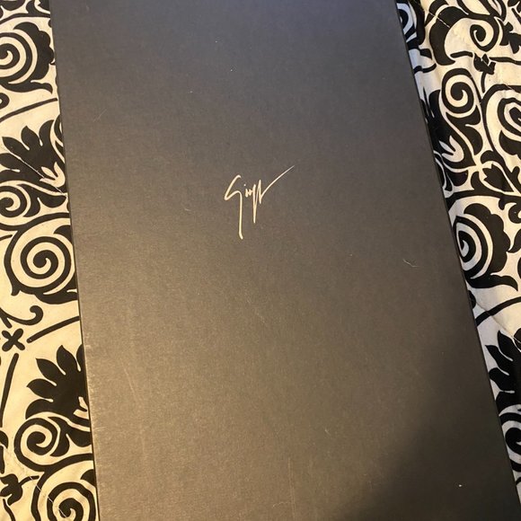 Giuseppe Zanotti Black Leather Gladiator Sandals - Picture 4 of 5